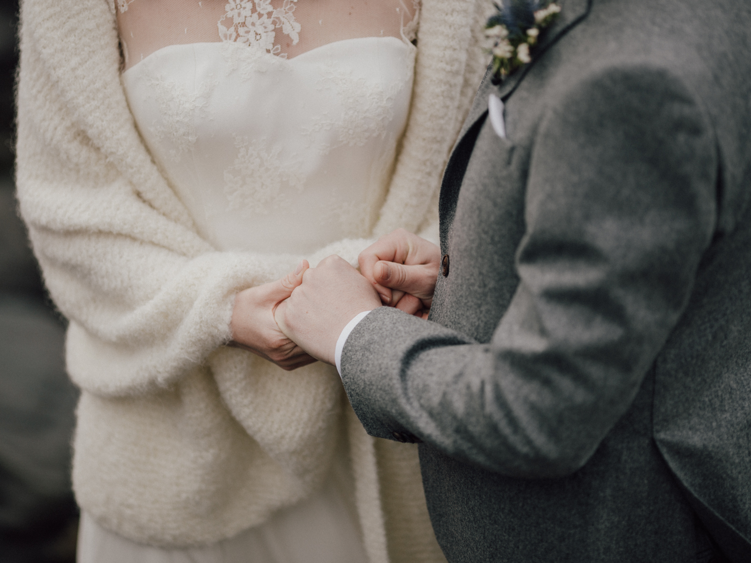 capyture-wedding-photographer-destination-nature-intimate-wedding-isle-of-skye-scotland-284