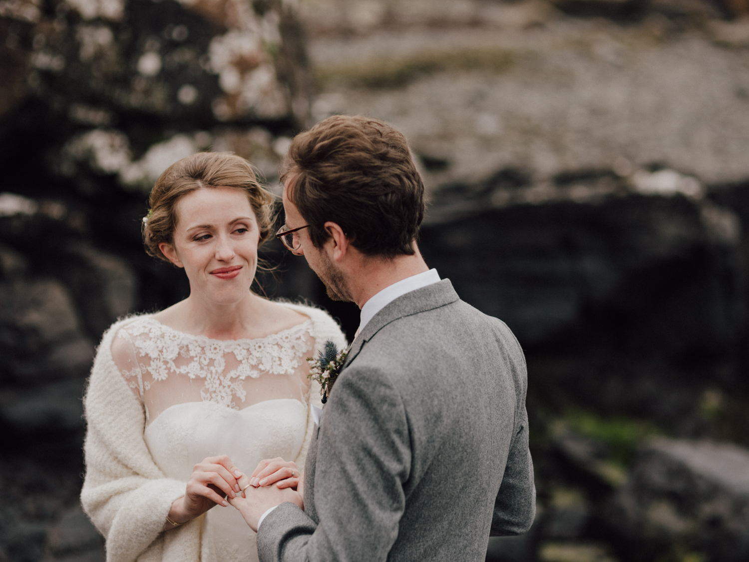 capyture-wedding-photographer-destination-nature-intimate-wedding-isle-of-skye-scotland-292