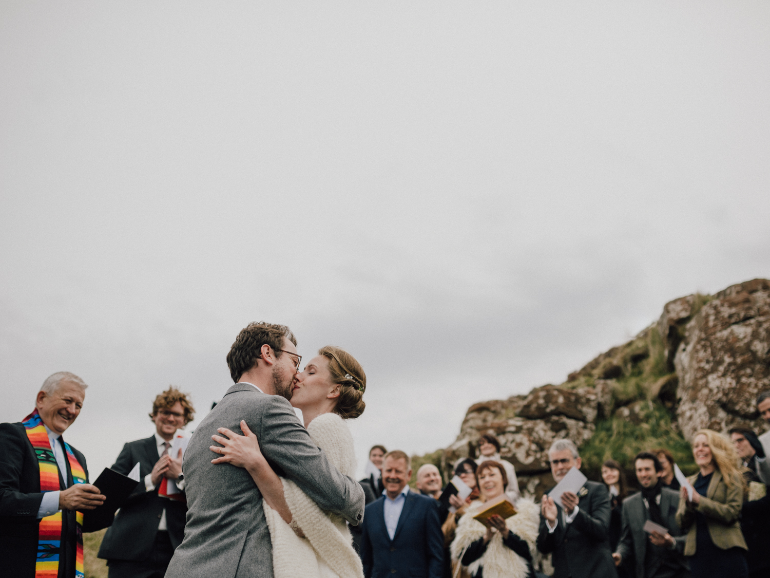 capyture-wedding-photographer-destination-nature-intimate-wedding-isle-of-skye-scotland-300