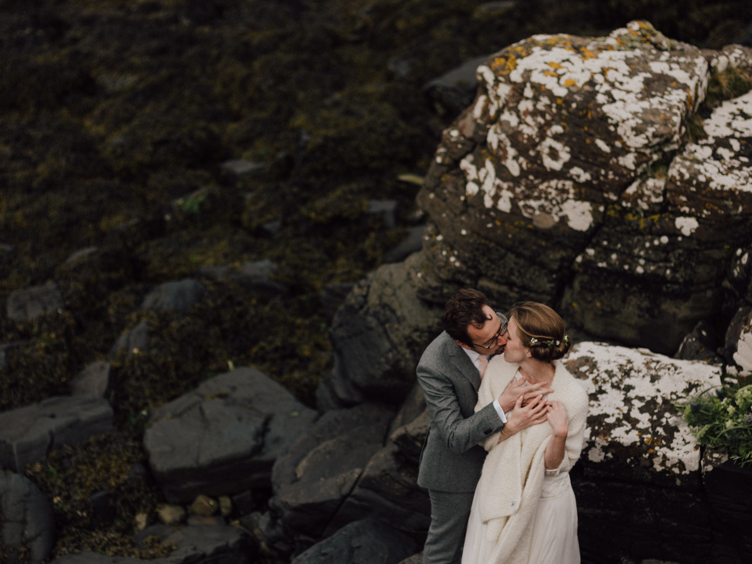 capyture-wedding-photographer-destination-nature-intimate-wedding-isle-of-skye-scotland-402