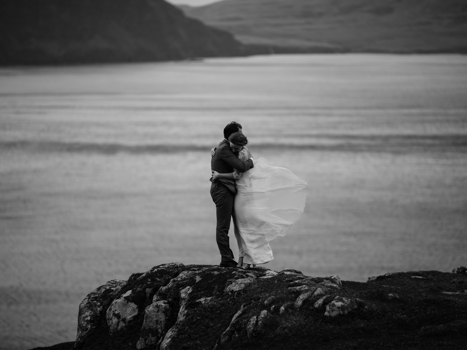 capyture-wedding-photographer-destination-nature-intimate-wedding-isle-of-skye-scotland-856