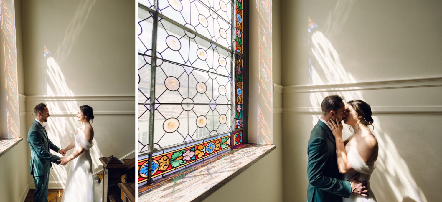 Photographe mariage Alsace – moment intime entre les mariés avant la cérémonie
